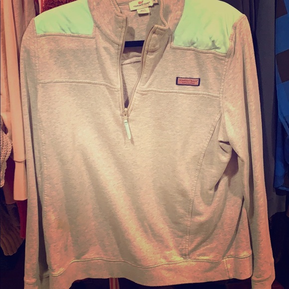 Vineyard Vines Tops - Vineyard vines 98